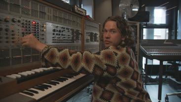 Synthesizer